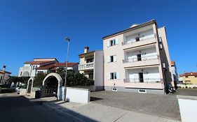 Apartments Elida